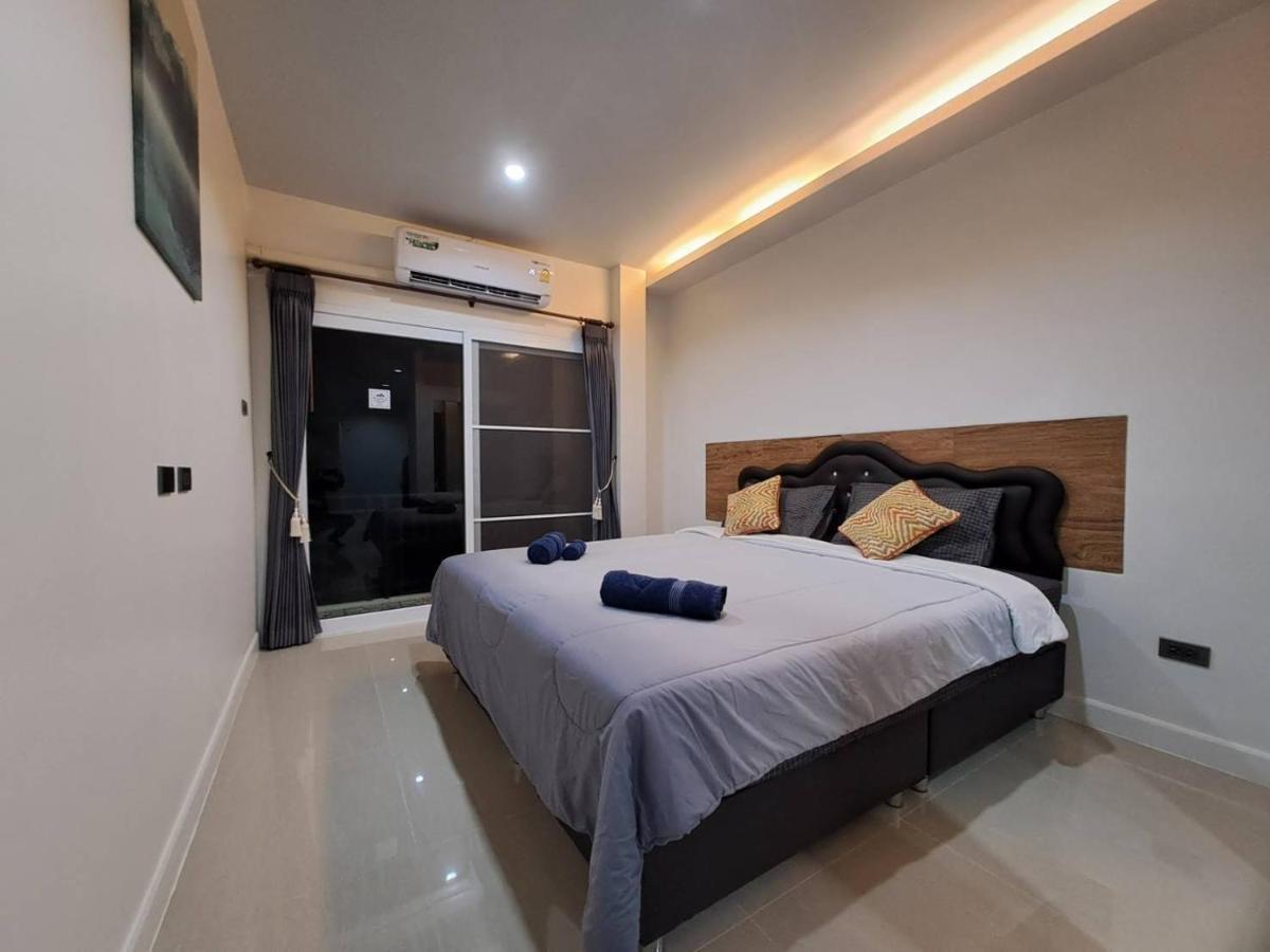 Triple J Hometel หาดบางเทา ภายนอก รูปภาพ